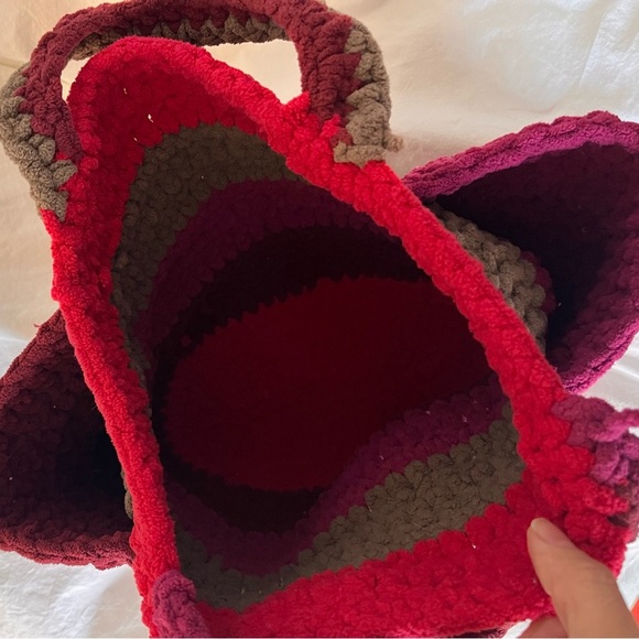 Chunky Knit crochet Multicolor Tote Bag - Picture 4 of 5